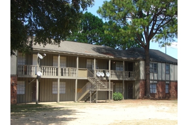 More Photos Of 3235 S Mendenhall Rd, Memphis Apartments For Sale