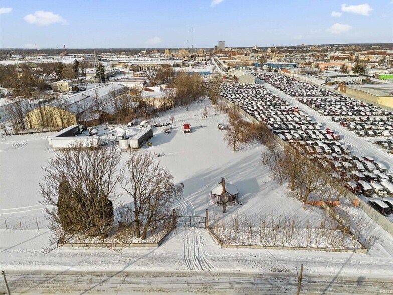 More Photos Of 301 W Calvert St, South Bend Land For Sale