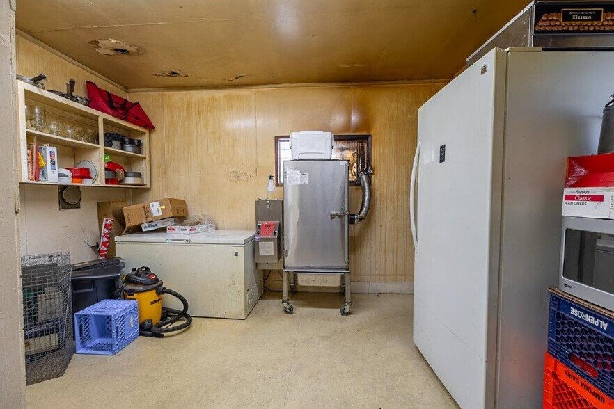 More Photos Of 3030 Oregon Ave, Bandon Restaurant For Sale