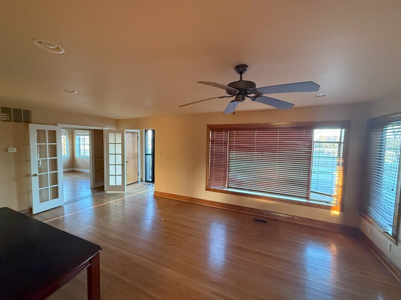 More Photos Of 9708 Highway 71 S, Fort Smith Office For Sale