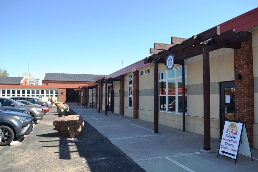 More Photos Of 2727 N Cascade Ave, Colorado Springs General Retail For Lease