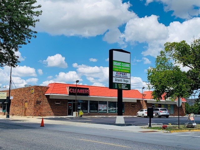 Primary Photo Of 7642-7650 W Touhy Ave, Chicago Storefront Retail Office For Lease