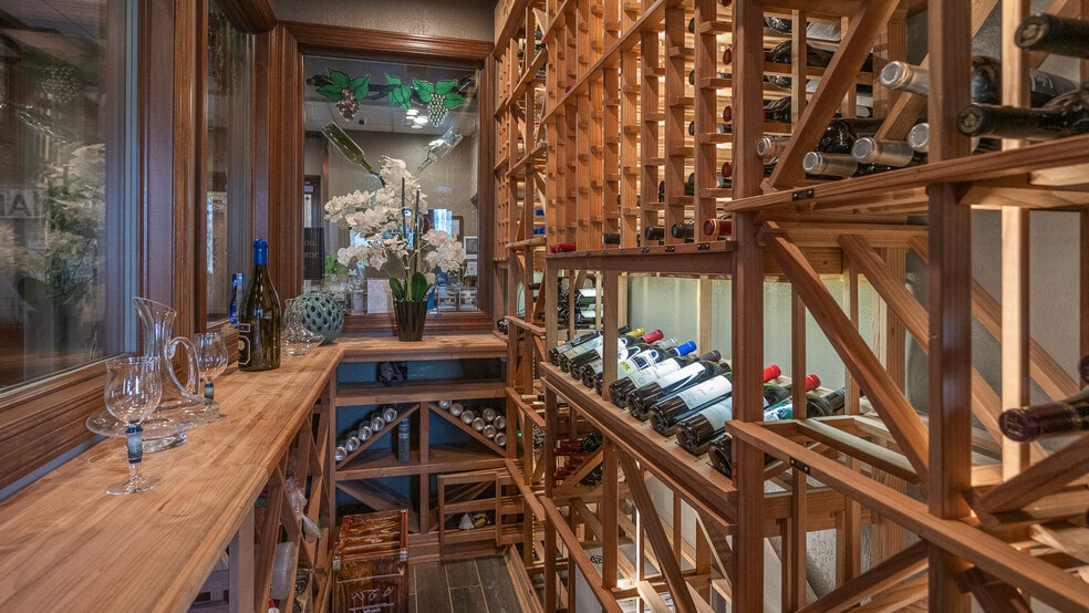 More Photos Of 100 W Broadway Ave, Bismarck Medical For Sale