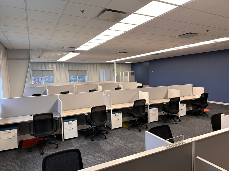 More Photos Of 7 Technology Park Dr, Bourne Office For Lease