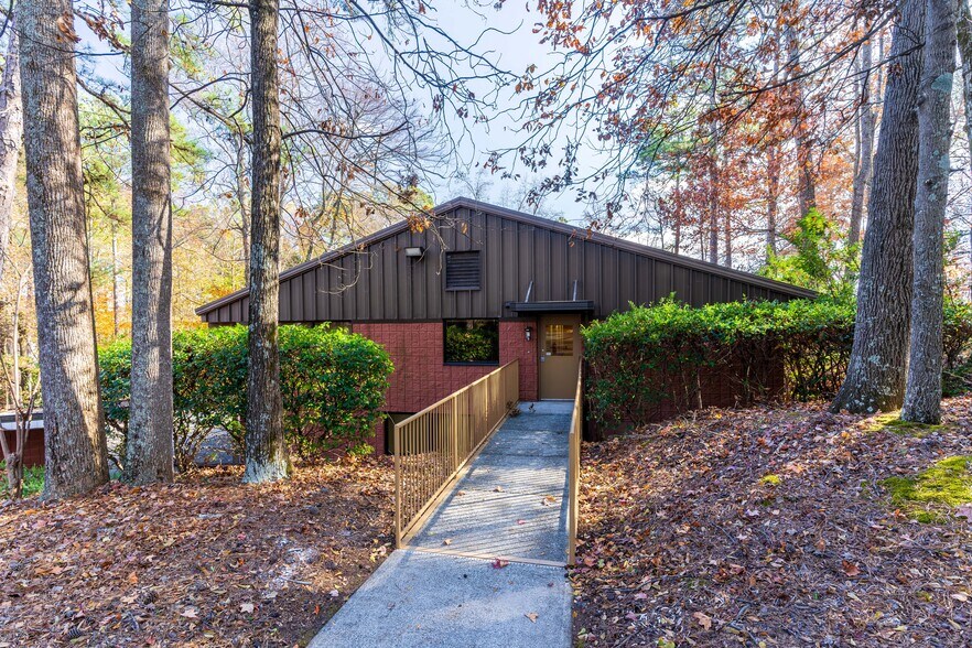 More Photos Of 11420 Johns Creek Pky, Duluth Office For Lease