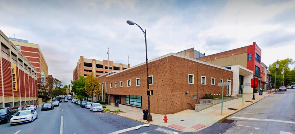 More Photos Of 202 N Duke St, Lancaster Office For Sale