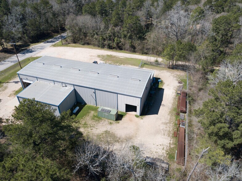 More Photos Of 9730 Shepard Hill Rd, Willis Warehouse For Sale