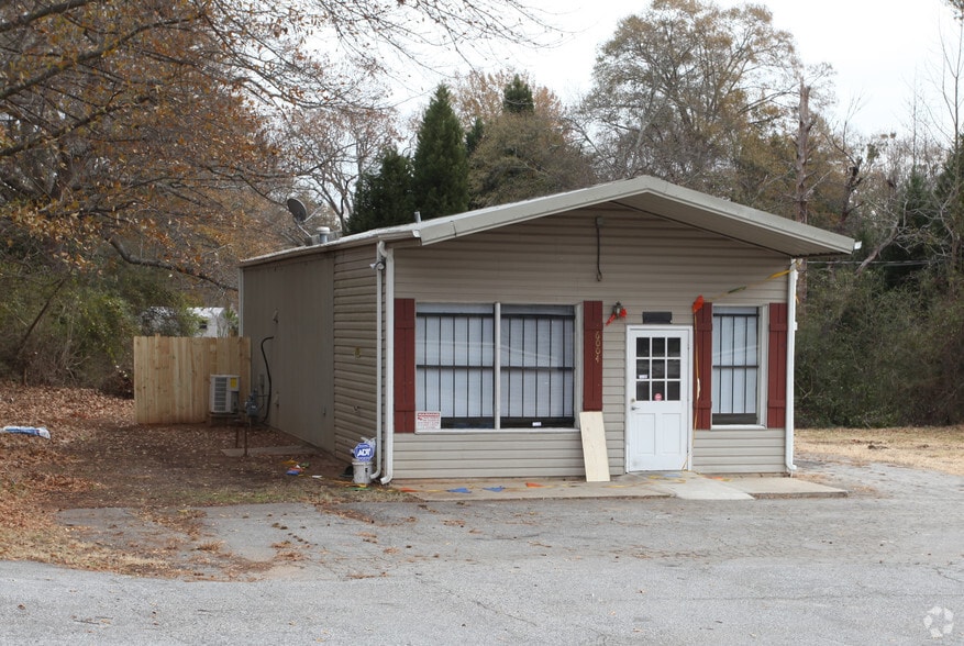 More Photos Of 6004 Ga-42 Hwy, Rex Storefront Retail Office For Sale