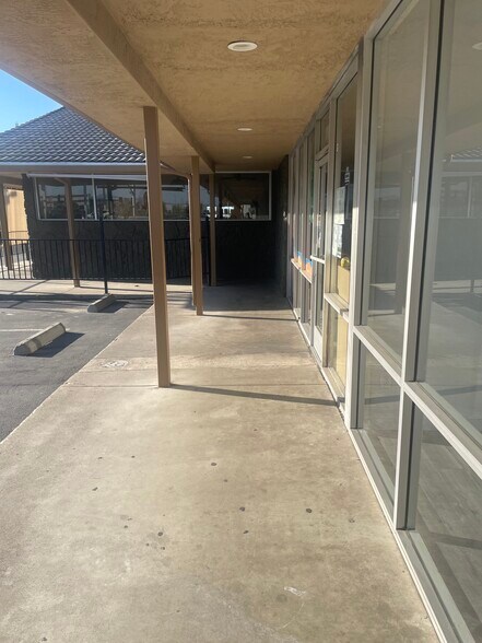 More Photos Of 16438-16460 S Cambridge Dr, Lathrop General Retail For Lease