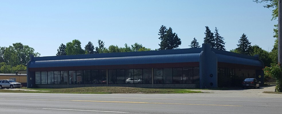 More Photos Of 5331 Corunna Rd, Flint General Retail For Sale