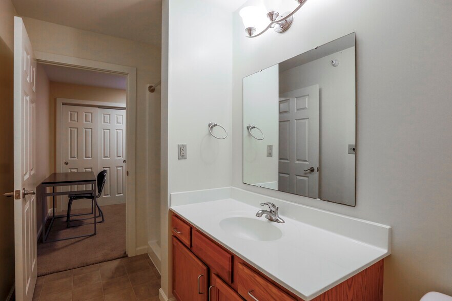 More Photos Of 3001 W Cart Rd, Richmond Apartments For Sale