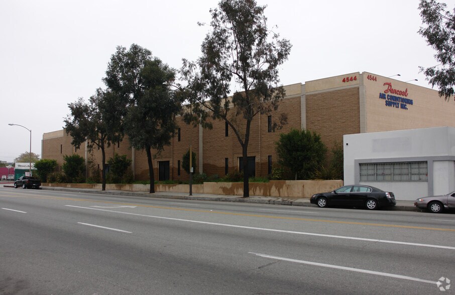 More Photos Of 4544 San Fernando Rd, Glendale Light Manufacturing For Lease