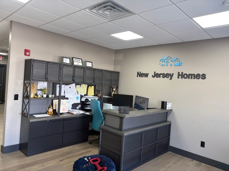 More Photos Of 1381 Fairview Blvd, Delran Office For Sale