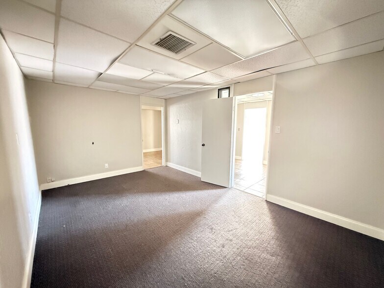 More Photos Of 1715 N Broadway Ave, Oklahoma City Office For Lease