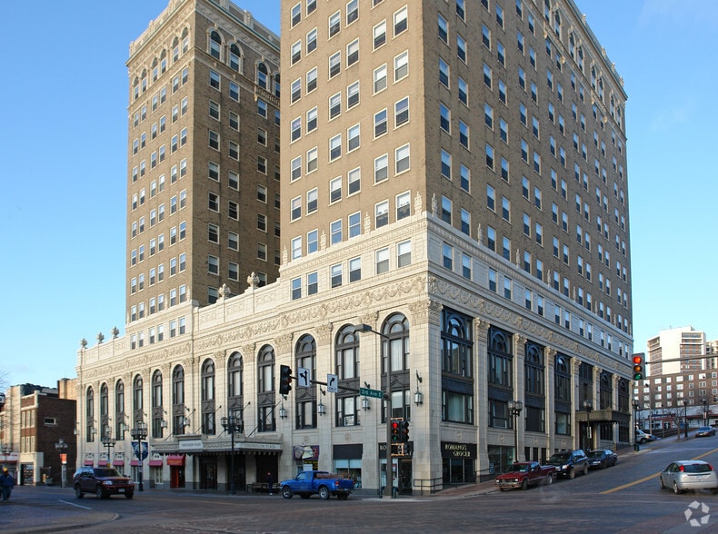 Primary Photo Of 231 E Superior St, Duluth Apartments For Lease