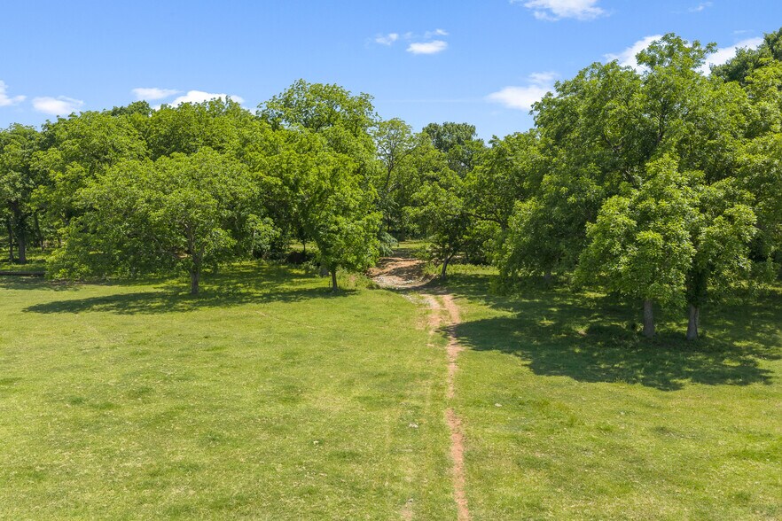 More Photos Of 4480 Memorial Rd, Lone Grove Land For Sale