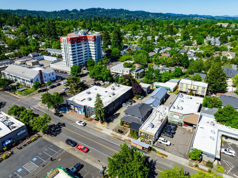 More Photos Of , Eugene Multifamily For Sale