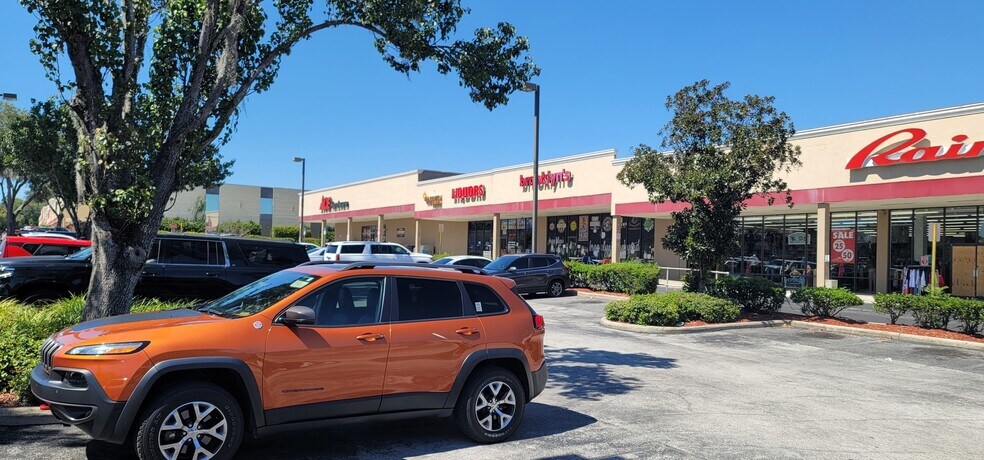 Primary Photo Of 2019-2023 E Silver Springs Blvd, Ocala Unknown For Lease