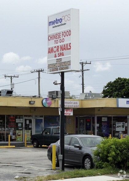 More Photos Of 1510-1524 NE 205th Ter, Miami Unknown For Lease