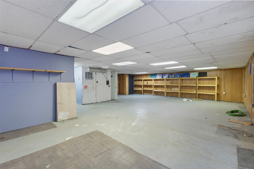 More Photos Of 163 S Main St, Huntington Office Residential For Sale