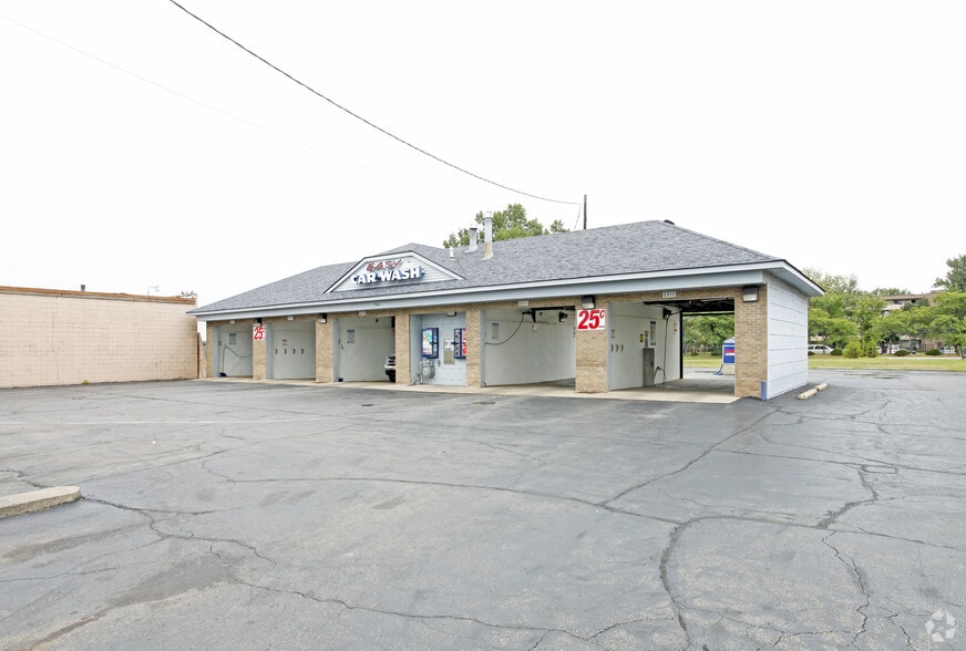 Primary Photo Of 31062 Utica Rd, Fraser Carwash For Sale