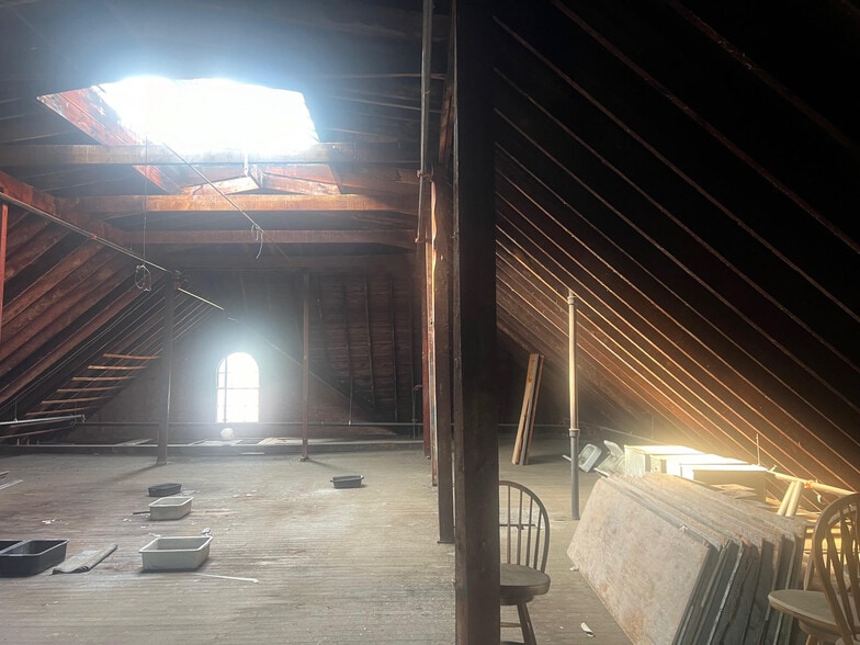 More Photos Of 129-141 Douglas Ave, Providence Restaurant For Sale