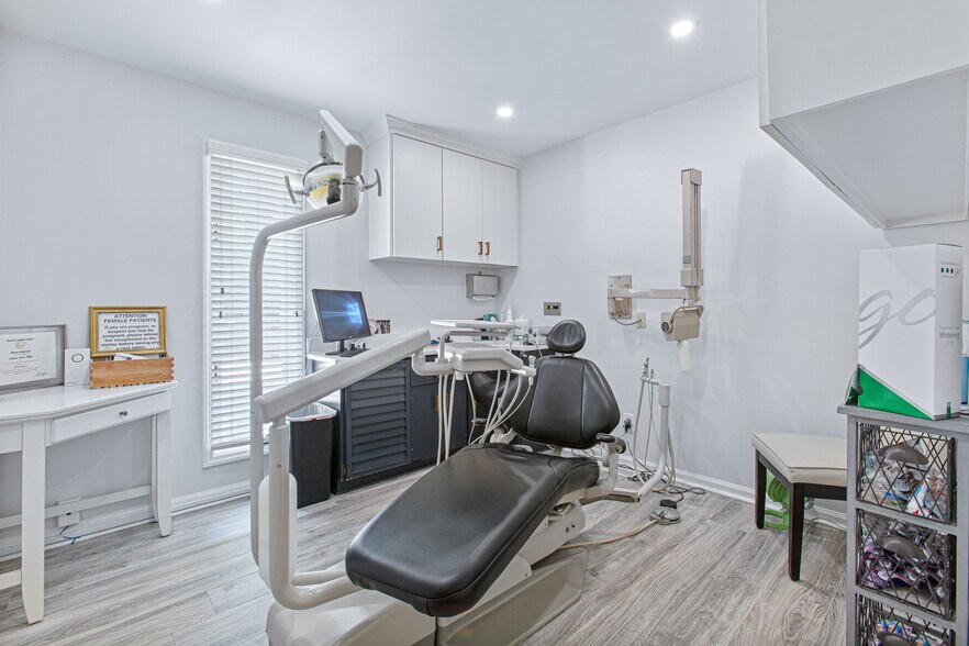 More Photos Of 924 Tall Pine Rd, Mount Pleasant Medical For Sale