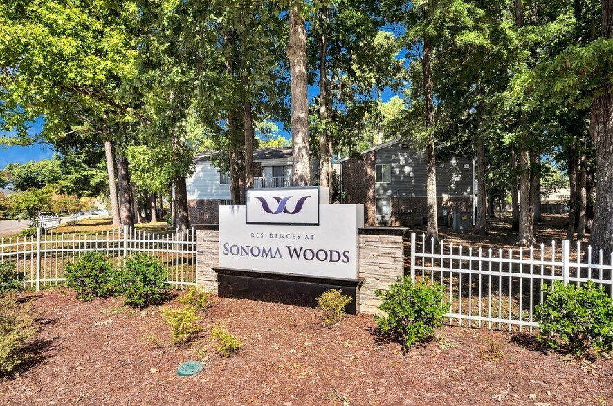 More Photos Of 104 Landmark Ct, Newport News Apartments For Sale