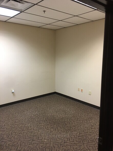 More Photos Of 4560 Atwater Ct, Buford Unknown For Lease