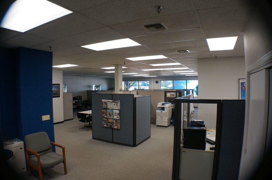 More Photos Of 901 Waterman Ave, East Providence Manufacturing For Sale
