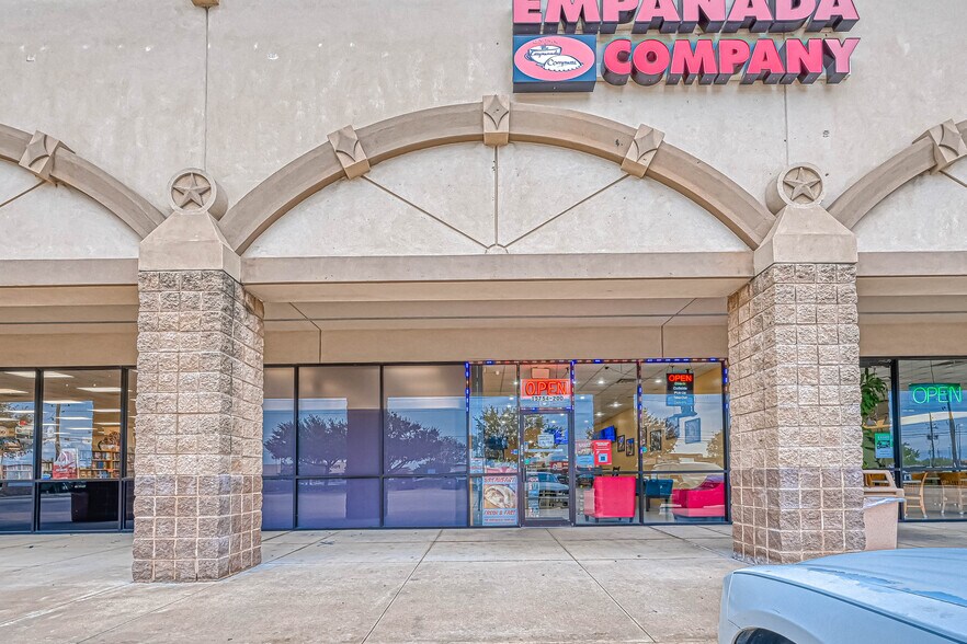 More Photos Of 15754 FM 529 Rd, Houston Fast Food For Lease