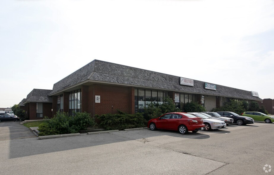 More Photos Of 1616 Matheson Blvd, Mississauga Manufacturing For Lease
