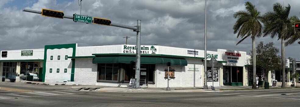 More Photos Of 800-826 N Krome Ave, Homestead Storefront For Lease