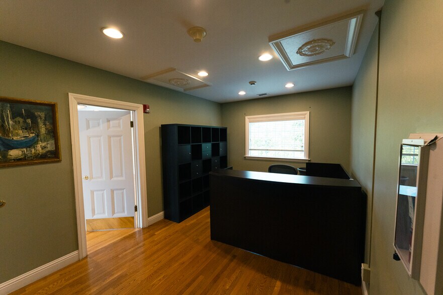 More Photos Of 5371 Kietzke Ln, Reno Office For Lease