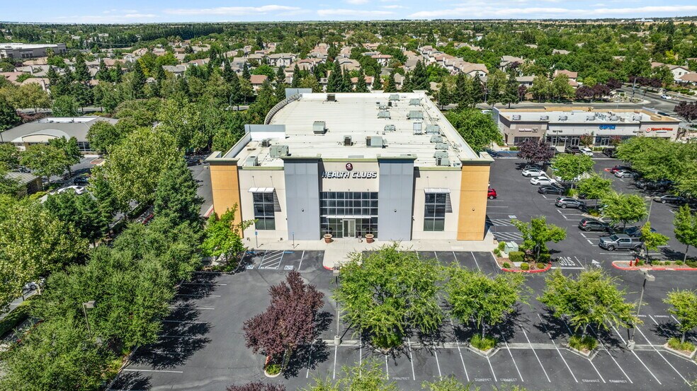 More Photos Of 1900 Del Paso Rd, Sacramento Health Club For Lease