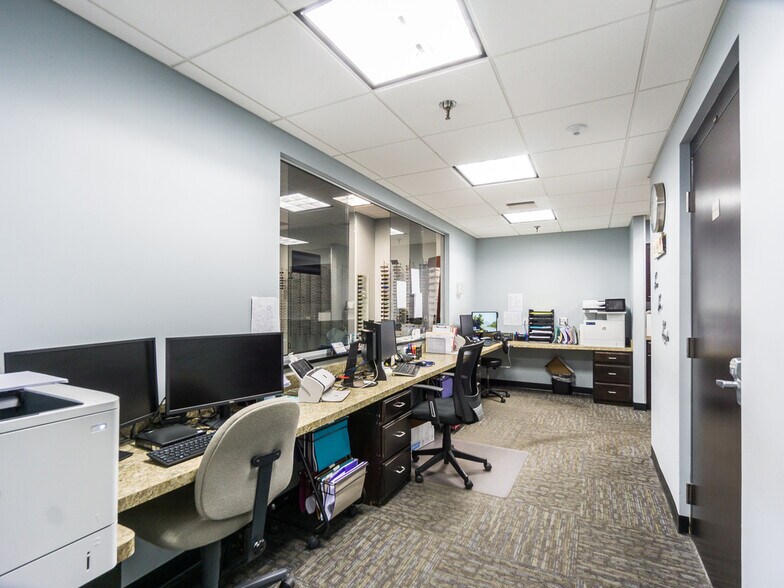 More Photos Of 12 Chatham Heights Rd, Fredericksburg Medical For Sale