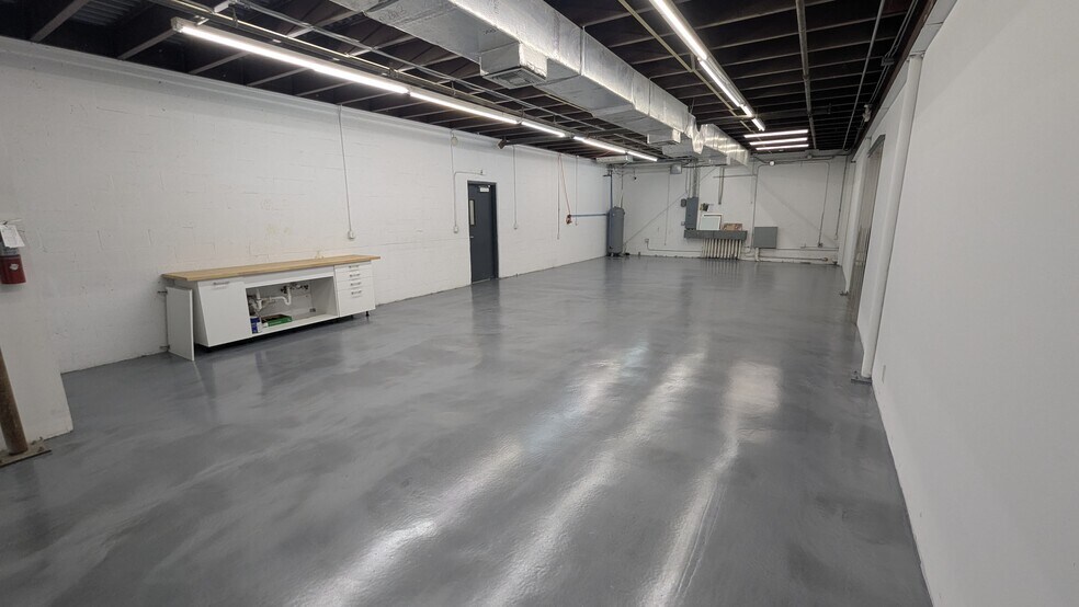 More Photos Of 3413 SW 14th St, Deerfield Beach Warehouse For Lease