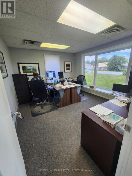 More Photos Of 708 Rye St, Peterborough Manufacturing For Lease