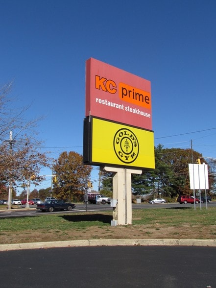 More Photos Of 4152 Quakerbridge Rd, Lawrenceville Health Club For Sale