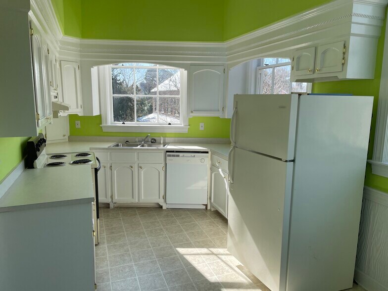 More Photos Of 635 E Bay St, Charleston Office Residential For Lease