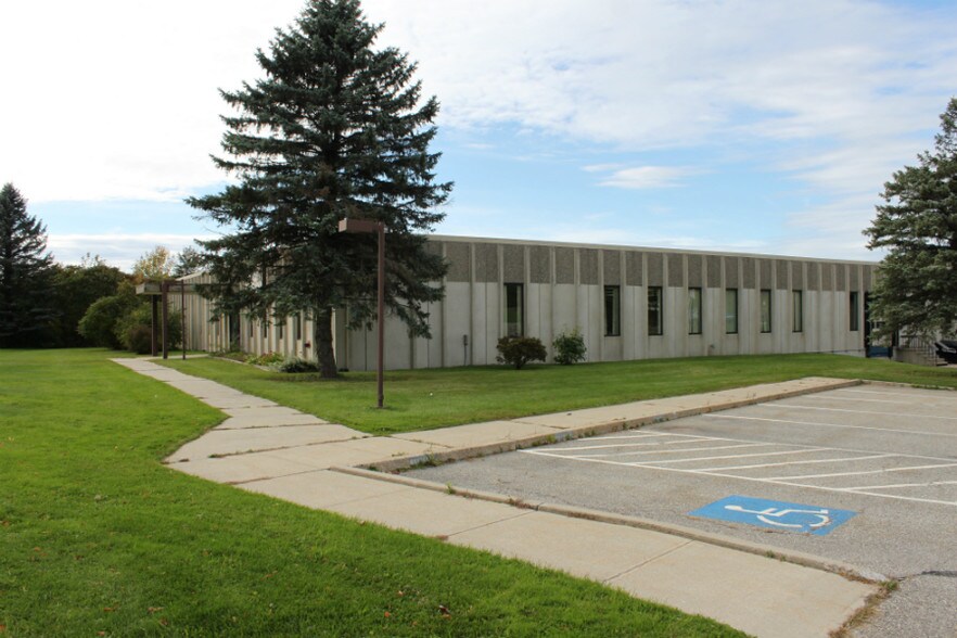 More Photos Of 38 Pond Ln, Middlebury Warehouse For Sale