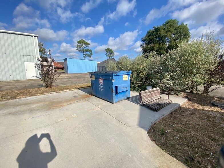 More Photos Of 6199 39th St, Groves Office For Sale