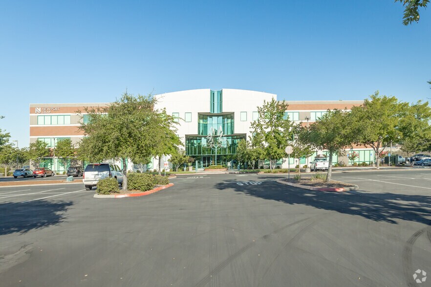More Photos Of 35 Iron Point Cir, Folsom Office For Lease