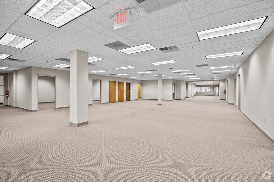 More Photos Of 1100 Berkshire Blvd, Wyomissing Medical For Lease