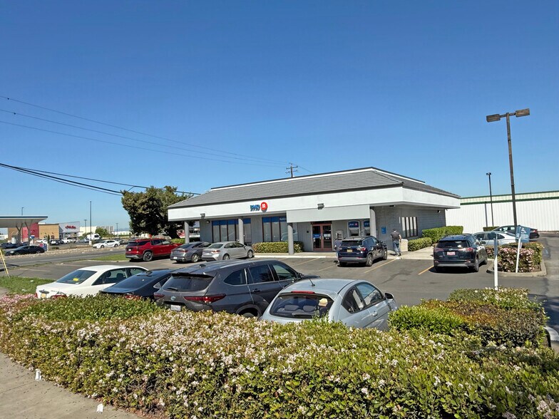 Primary Photo Of 4300 Sonoma Blvd, Vallejo Bank For Sale