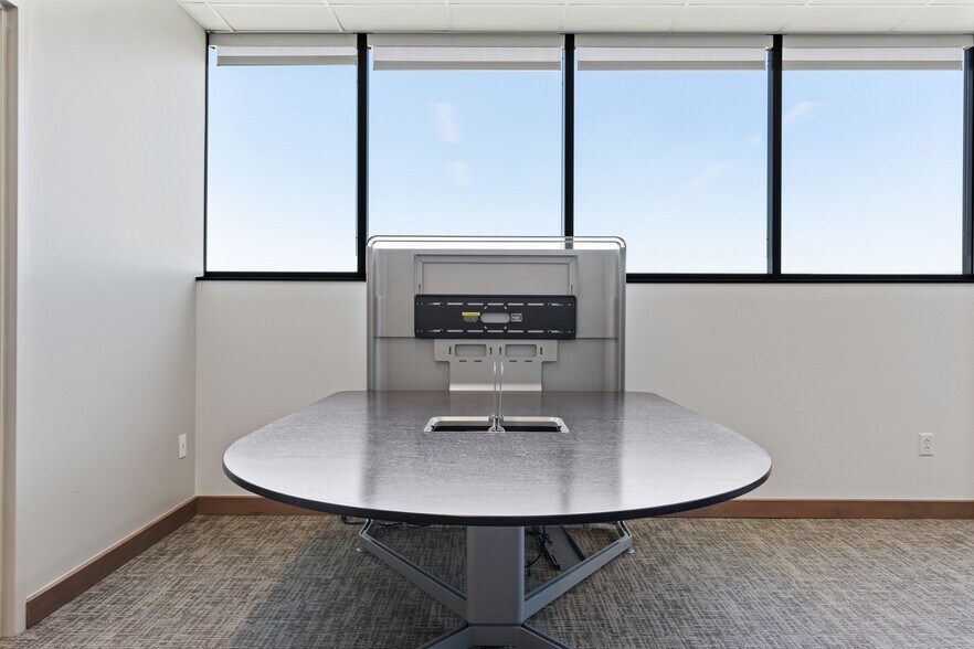 More Photos Of 1403-1405 W 2200 S, Salt Lake City Office For Lease