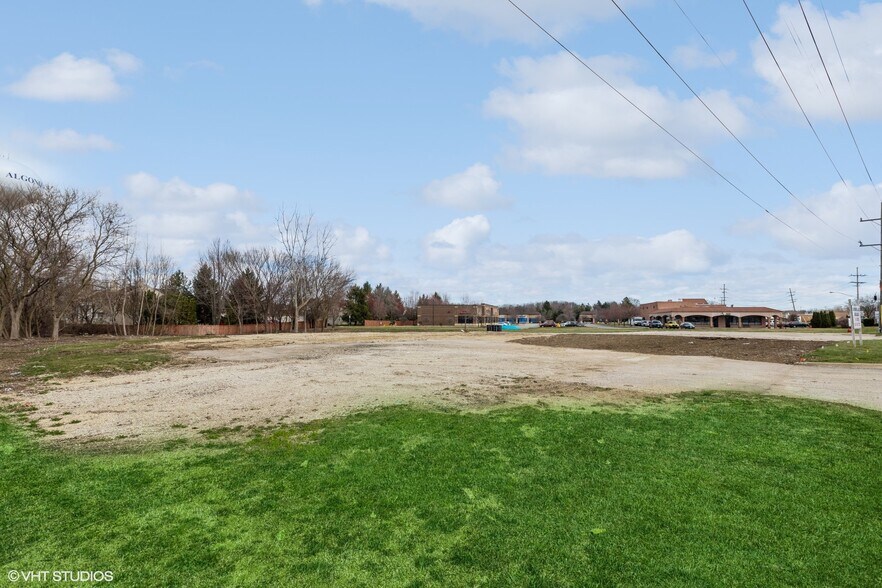 More Photos Of 2101 E Algonquin Rd, Algonquin Land For Lease