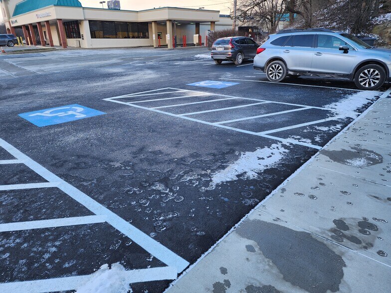 More Photos Of 4906 William Flynn Hwy, Allison Park Storefront Retail Office For Lease