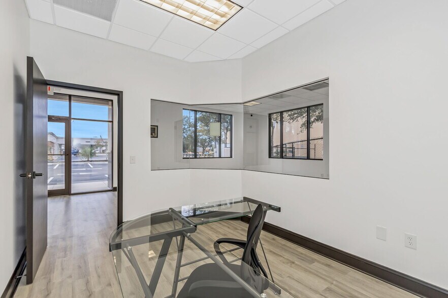 More Photos Of 18311 N US Highway 41, Lutz Medical For Sale