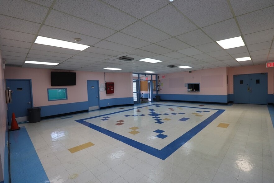 More Photos Of 272 Moffat St, Brooklyn Specialty For Sale